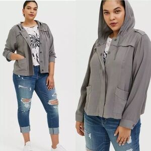 New Torrid Sz 2x Grey Twill Hooded Crop Jacket